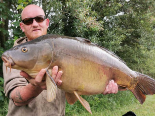 willow-lac-de-missy-holiday-carp-fishing-13